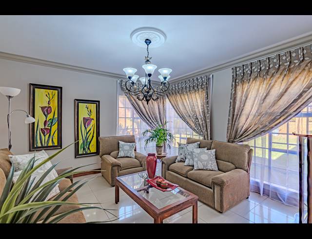 4 BEDROOM FREEHOLD FOR SALE IN MONTANA PARK